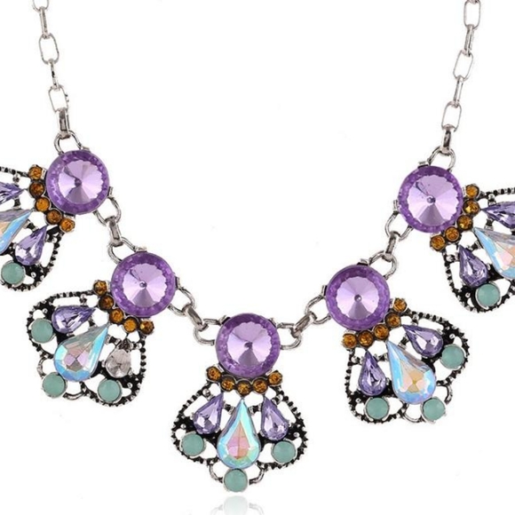 Rhinestone Crystal Bib Accent Necklace - Picture 5 of 8